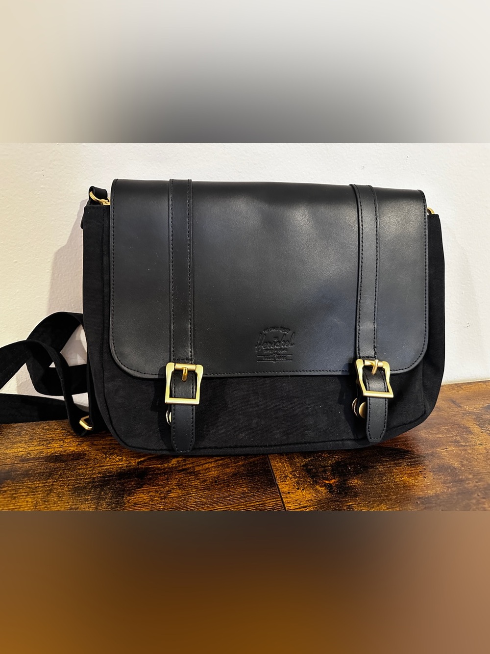 Herschel Supply Co. Black & Gold Cross Body Bag